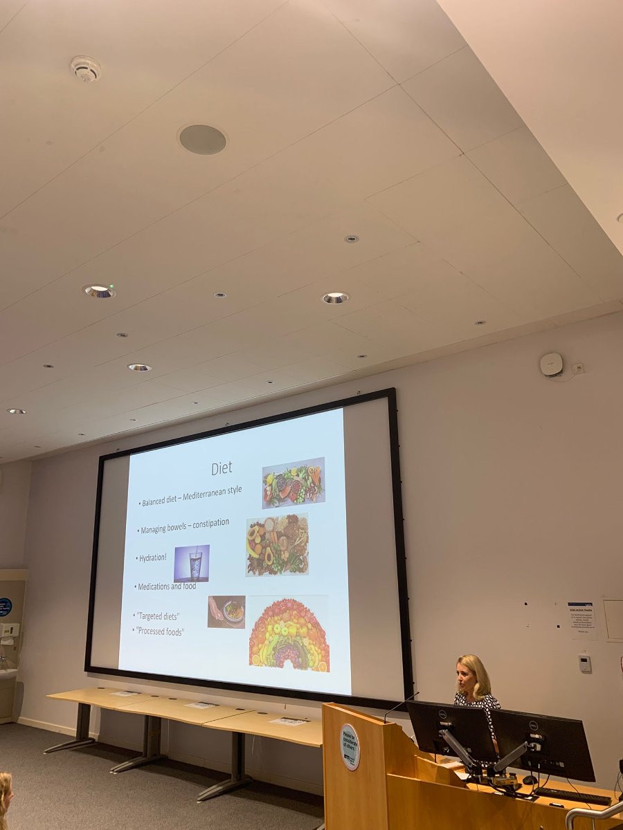 Diet and Parkinson's talk by Kinga Topolowska at Queen Square